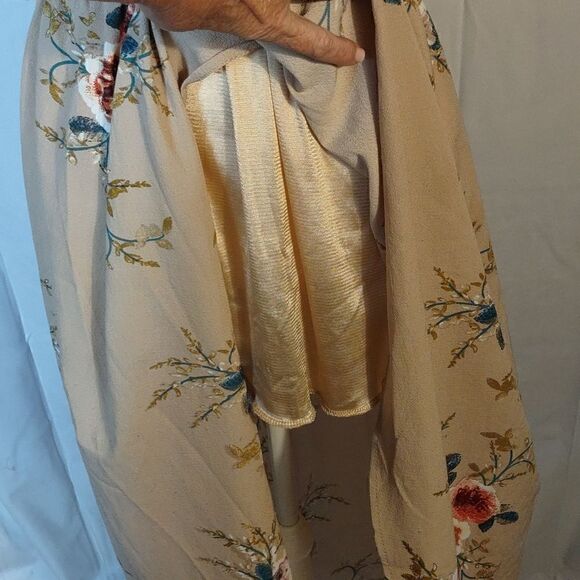 Boho Chic Smocked Floral High Low Dress - Picture 4 of 8